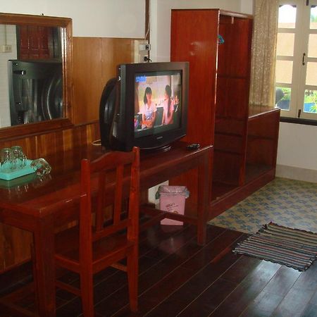 Champa Hotel Паксе Экстерьер фото