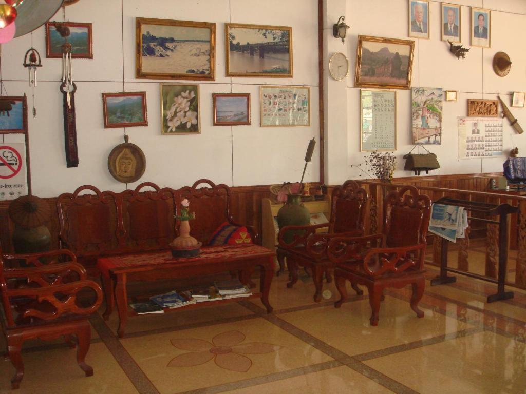 Champa Hotel Паксе Экстерьер фото