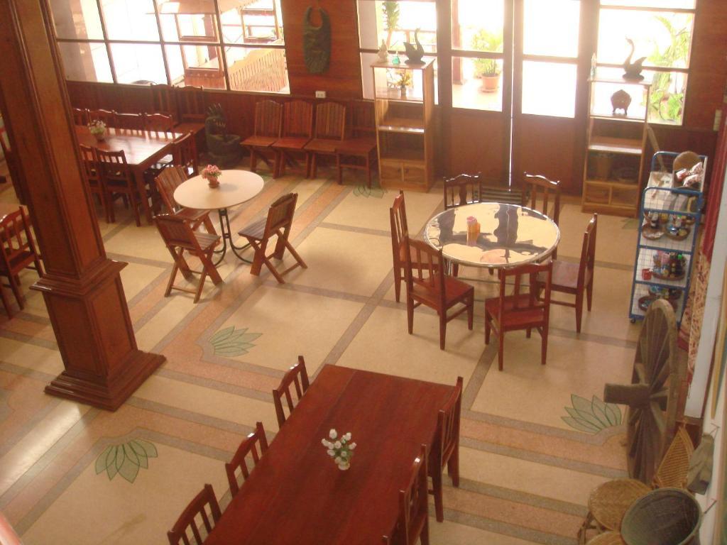 Champa Hotel Паксе Экстерьер фото